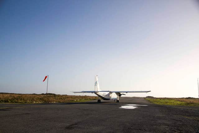Aerfort Réigiúnach Chonamara (Connemara Regional Airport)