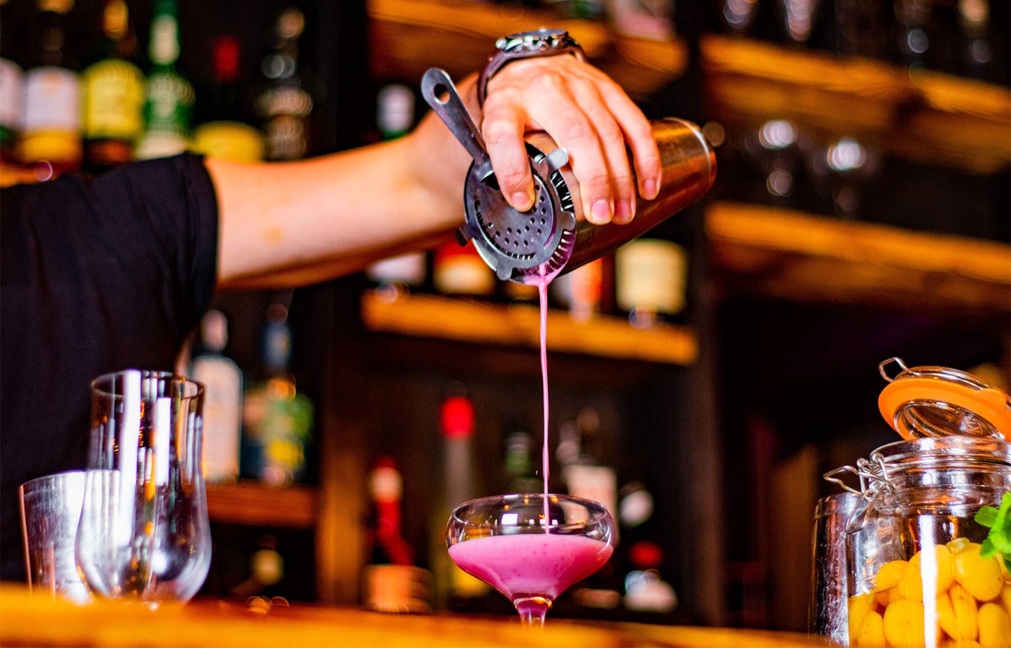 Join the locals for a cocktail or two and some live music at the Franciscan Well.