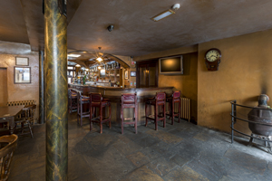 Thomas Connolly Bar
