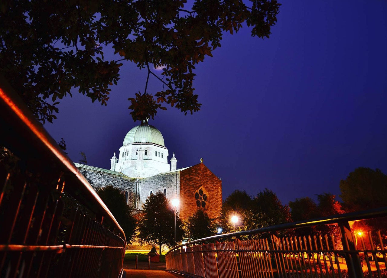 View over the bridge leading to the Galway Cathedral at night
