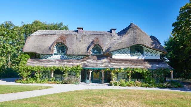 Swiss Cottage
