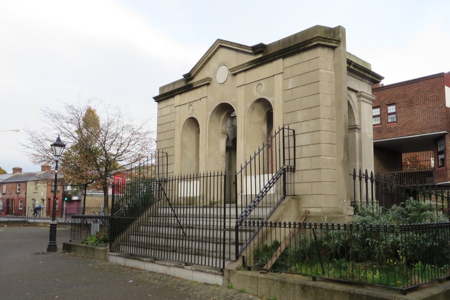The Coombe Memorial portico