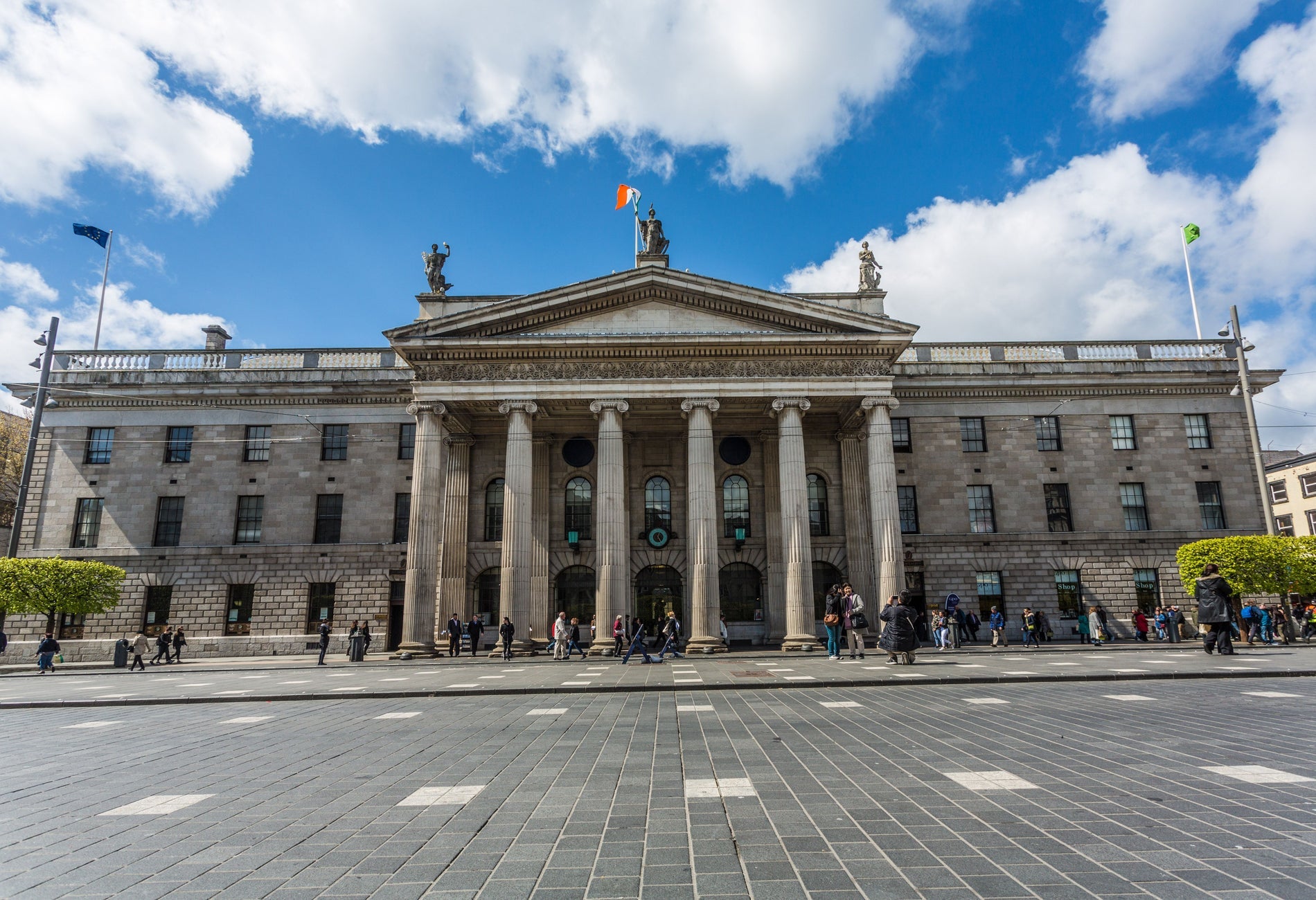 The front of the GPO in Dublin City