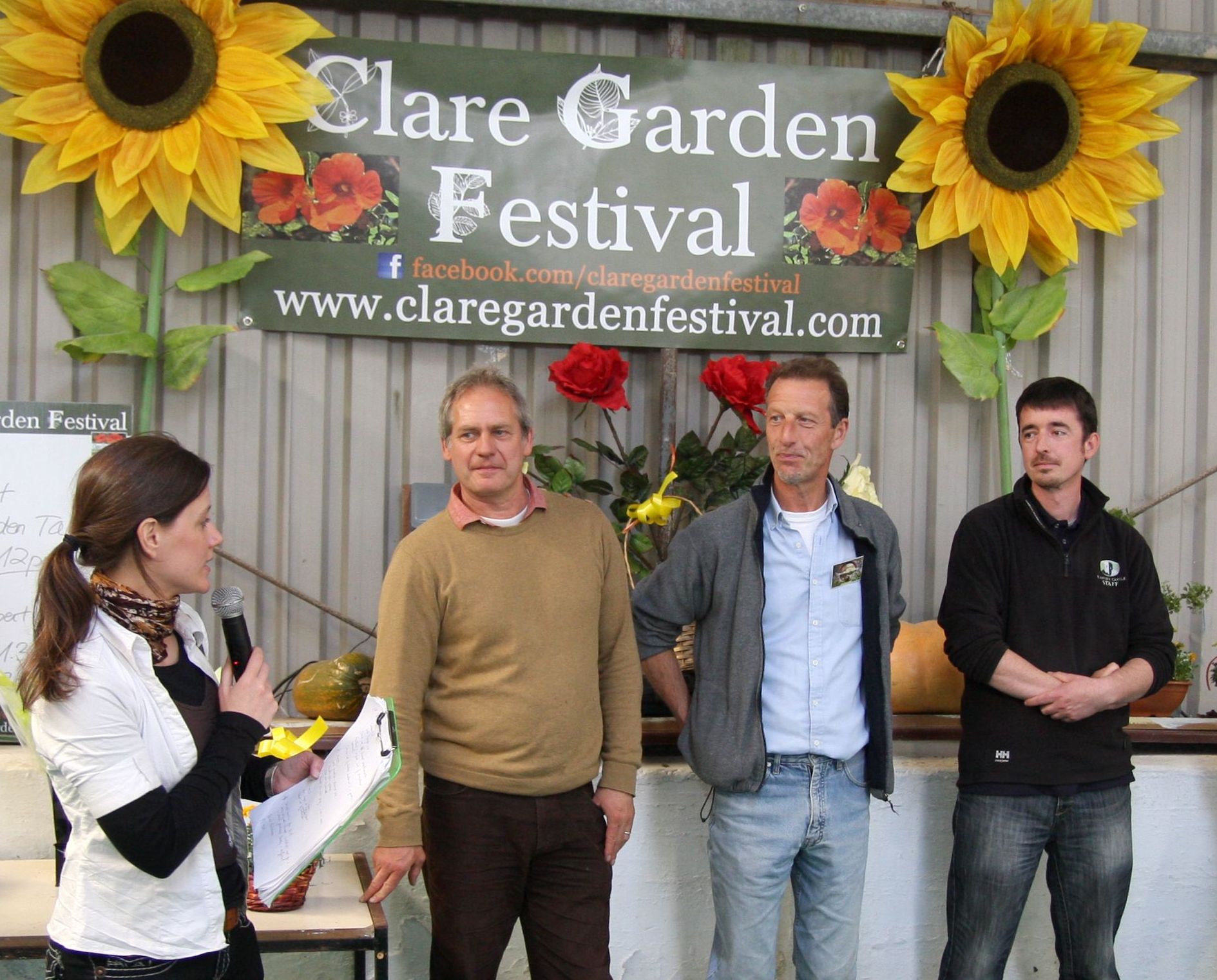 Our Expert talks series ranges from Organic to Ornamental gardening and we also feature Demonstrations and Masterclasses with well-known Garden Experts. A woman with a mic is talking to 3 men.