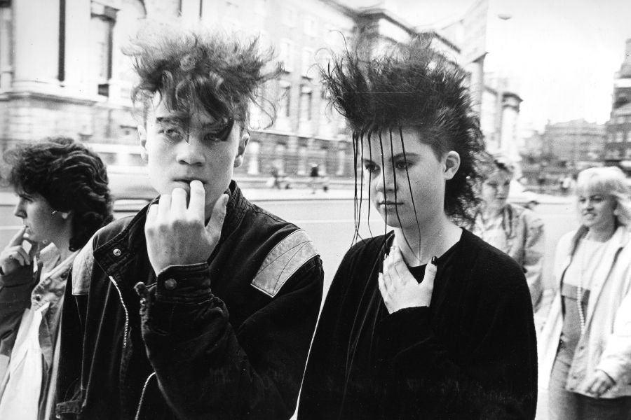Image from A New Form of Beauty exhibition. Dave Farrell- College Green 1988.