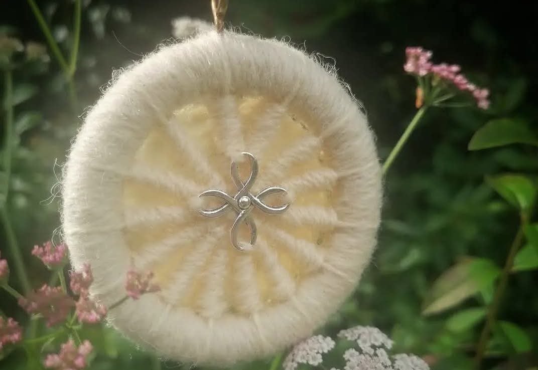 Dorset buttons are an old decorative button-making technique that has been practiced for centuries. These beautiful buttons can be used to enhance clothing and as a decoration for handmade textiles.