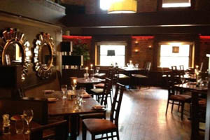 Knox's Pub & Storehouse Restaurant
