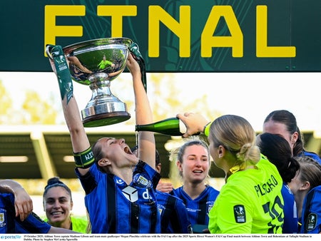 Athlone Town celebrate their 2025 Women's FAI Cup Final win