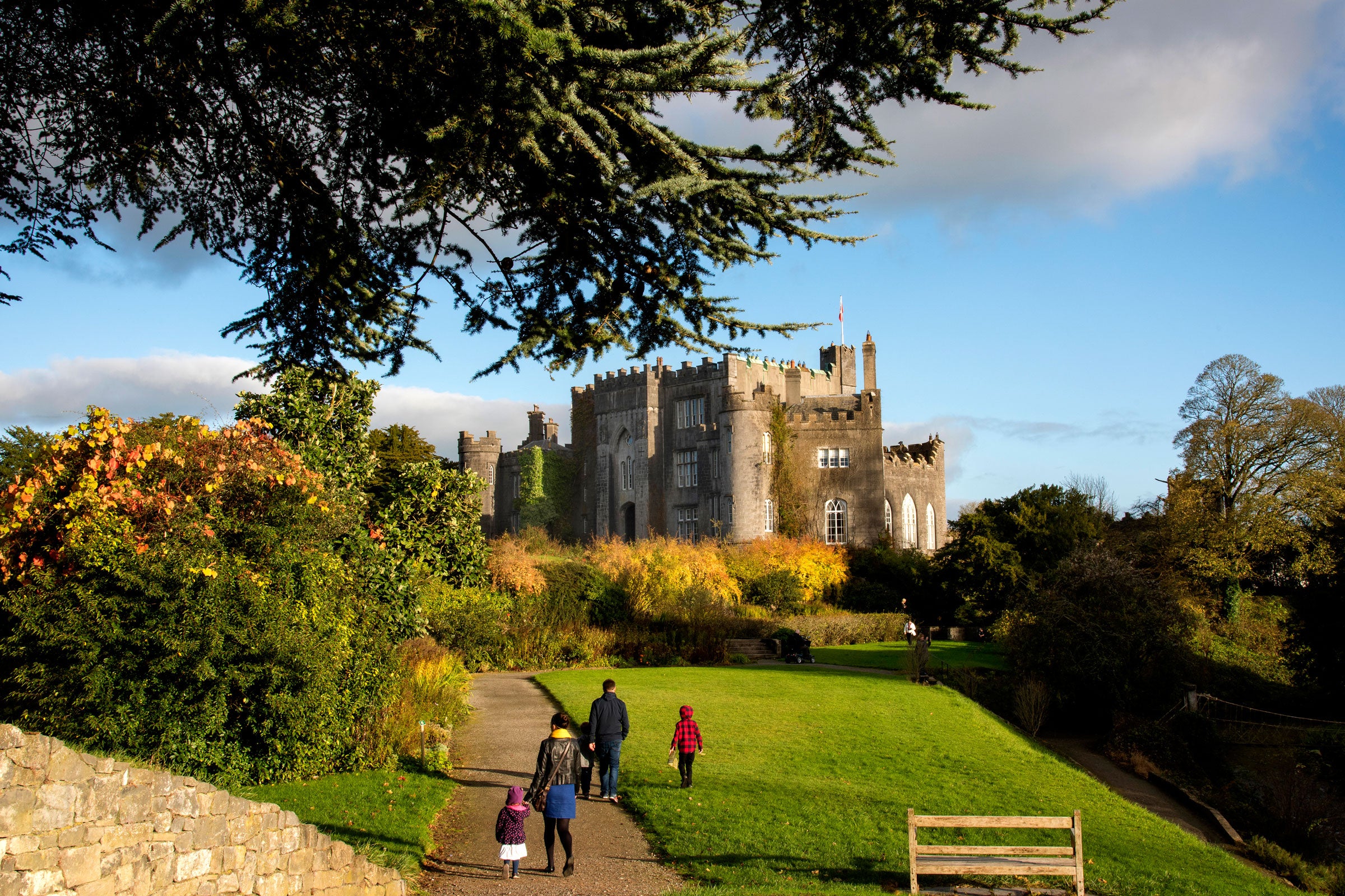 Visit Birr Castle Demesne & Historic Science Centre with Discover Ireland
