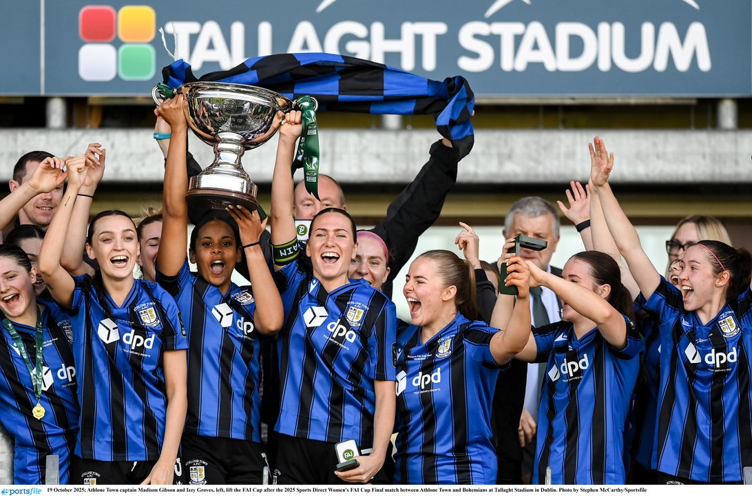 Athlone Town lift the 2025 Women's FAI Cup