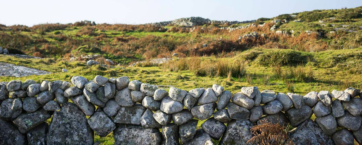 visit-c-ibh-bhaile-na-habhann-ballynahown-pier-with-discover-ireland