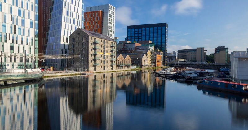 Grand Canal Dock: Food, Pubs + Attractions (2024)