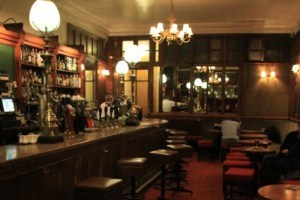 Neary's Bar & Lounge