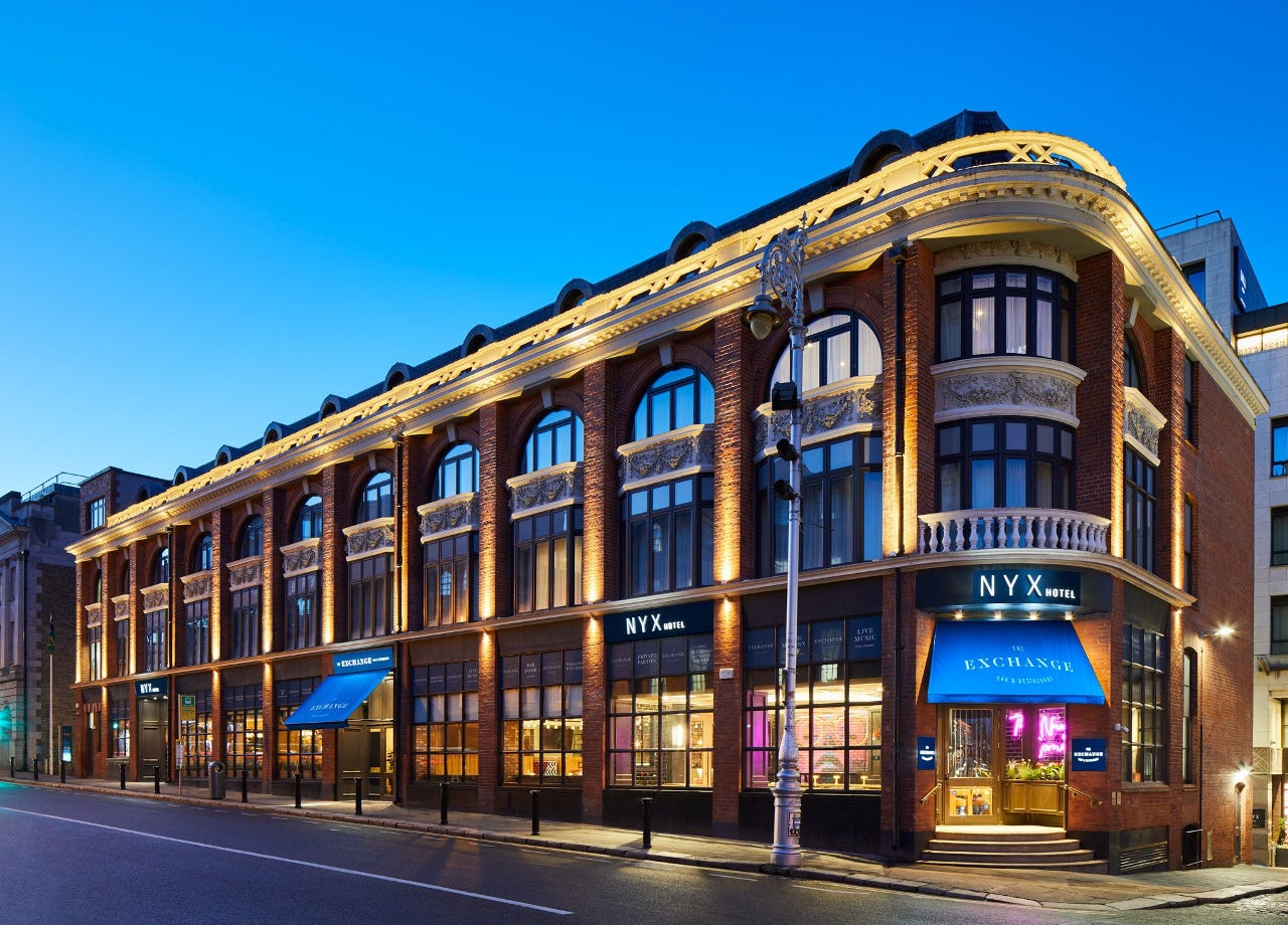 Front view of property