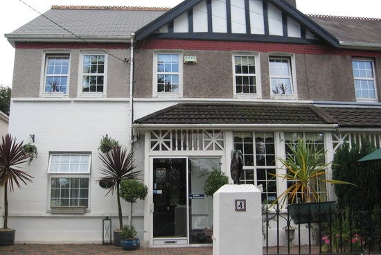 Exterior view of Fernroyd House B&B