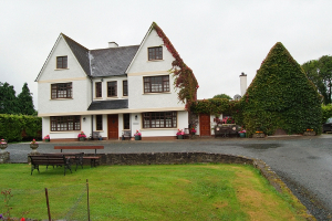 Alderhaven Country Home