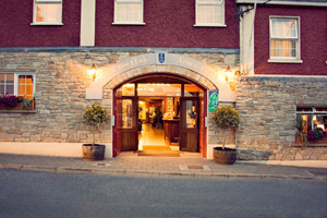 Breffni Arms main entrance