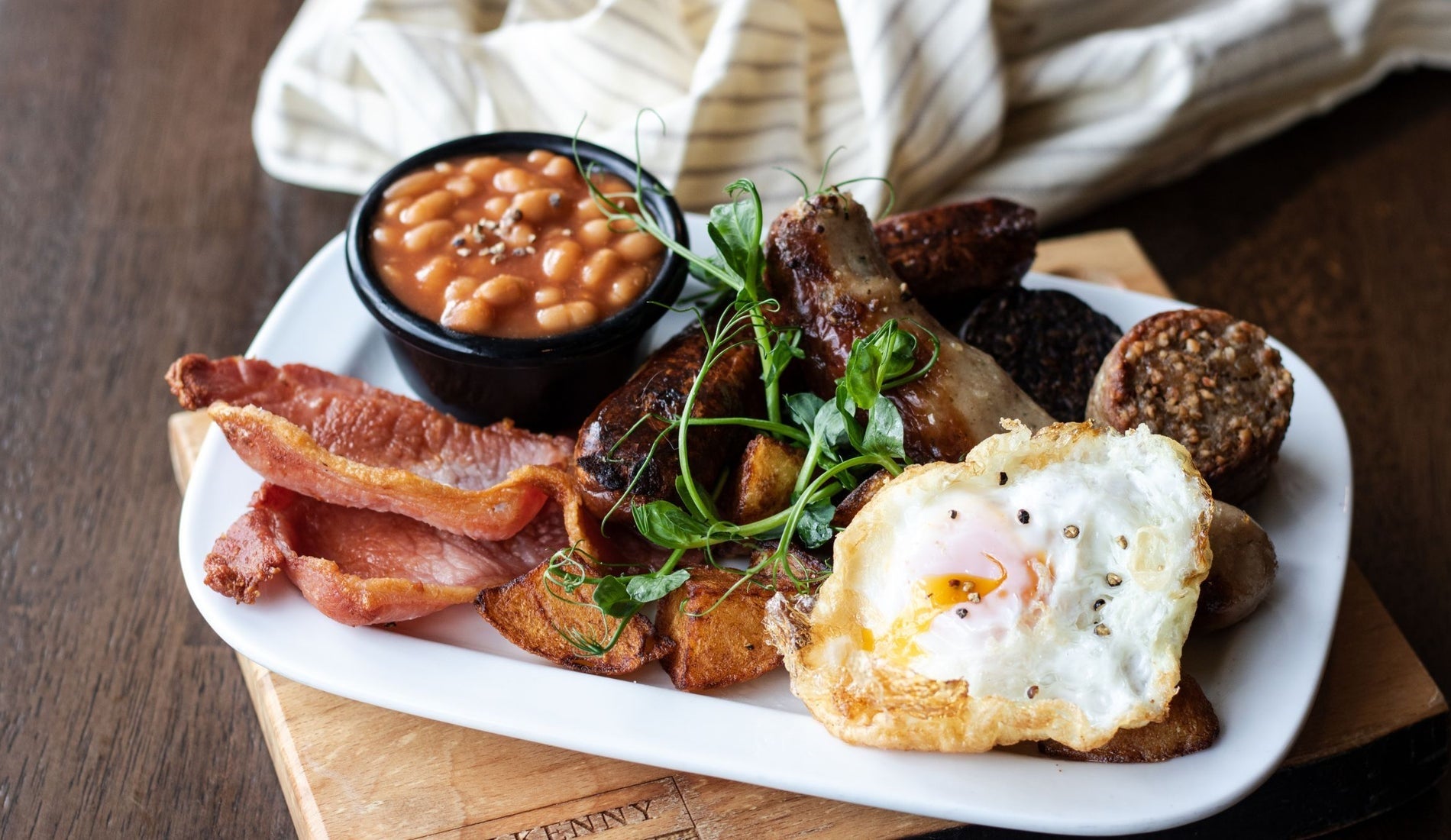 A full Irish breakfast on a white platter