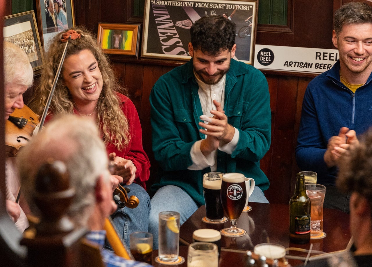 Live pub music session with Tatter Jack's Tours