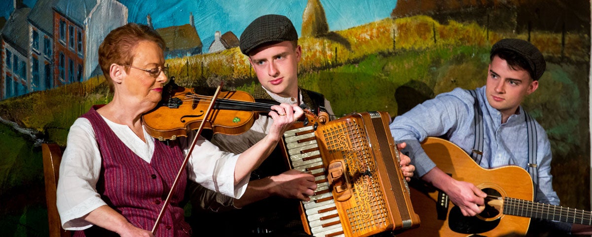 Traditional Irish Night at Bunratty Folk Park musicians