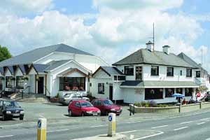 THE HORSE AND HOUND INN HOTEL