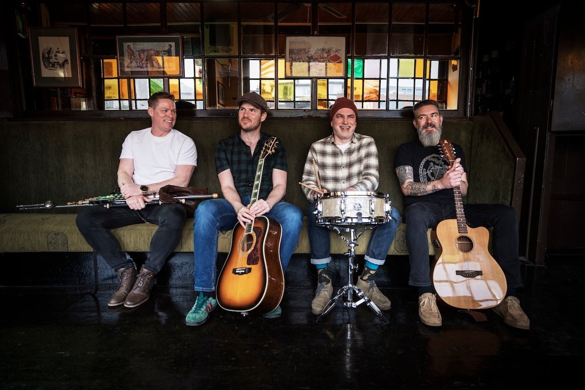 Dublin’s Black Bank Folk, joined by acclaimed fiddler Tola Custy