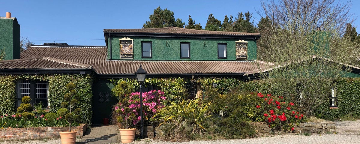 Exterior image of the Danny Minnie's Restaurant