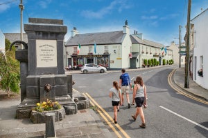 Hylands Burren Hotel