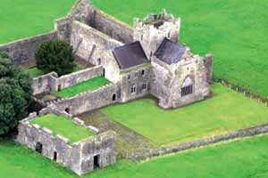 Kilcooley Abbey can be view on the walk