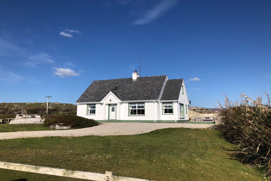 Stay with Carrickfinn Cottage