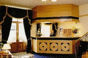 CAMDEN DE LUXE HOTEL