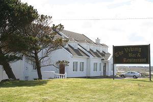 CareysVikingHouseHotel_Exterior1