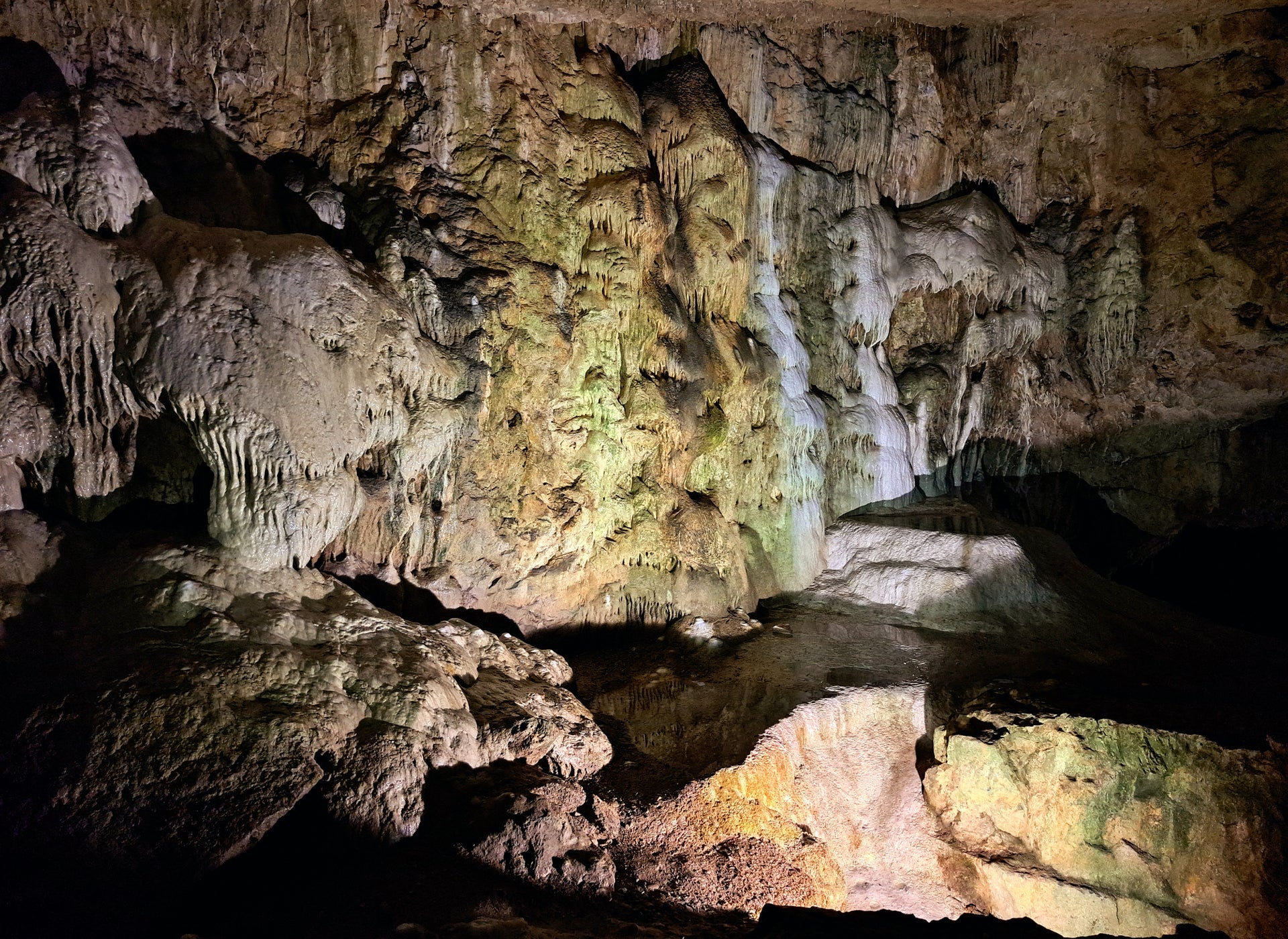 Dunmore Cave – Kilkenny, Ireland - Atlas Obscura