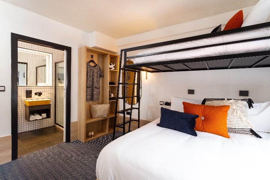 Bedroom with bunkbeds