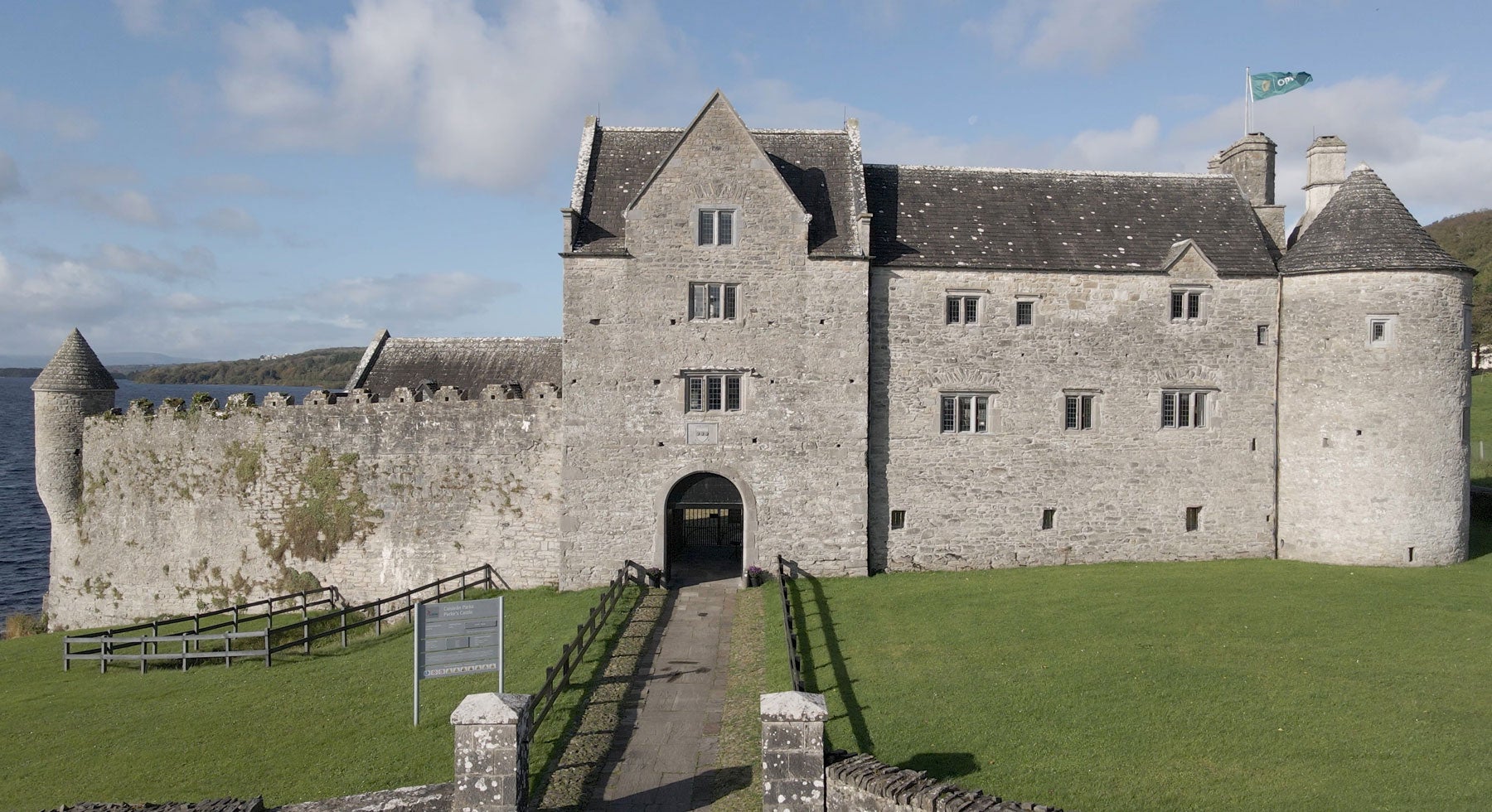 Exterior view of Parkes Castle 
