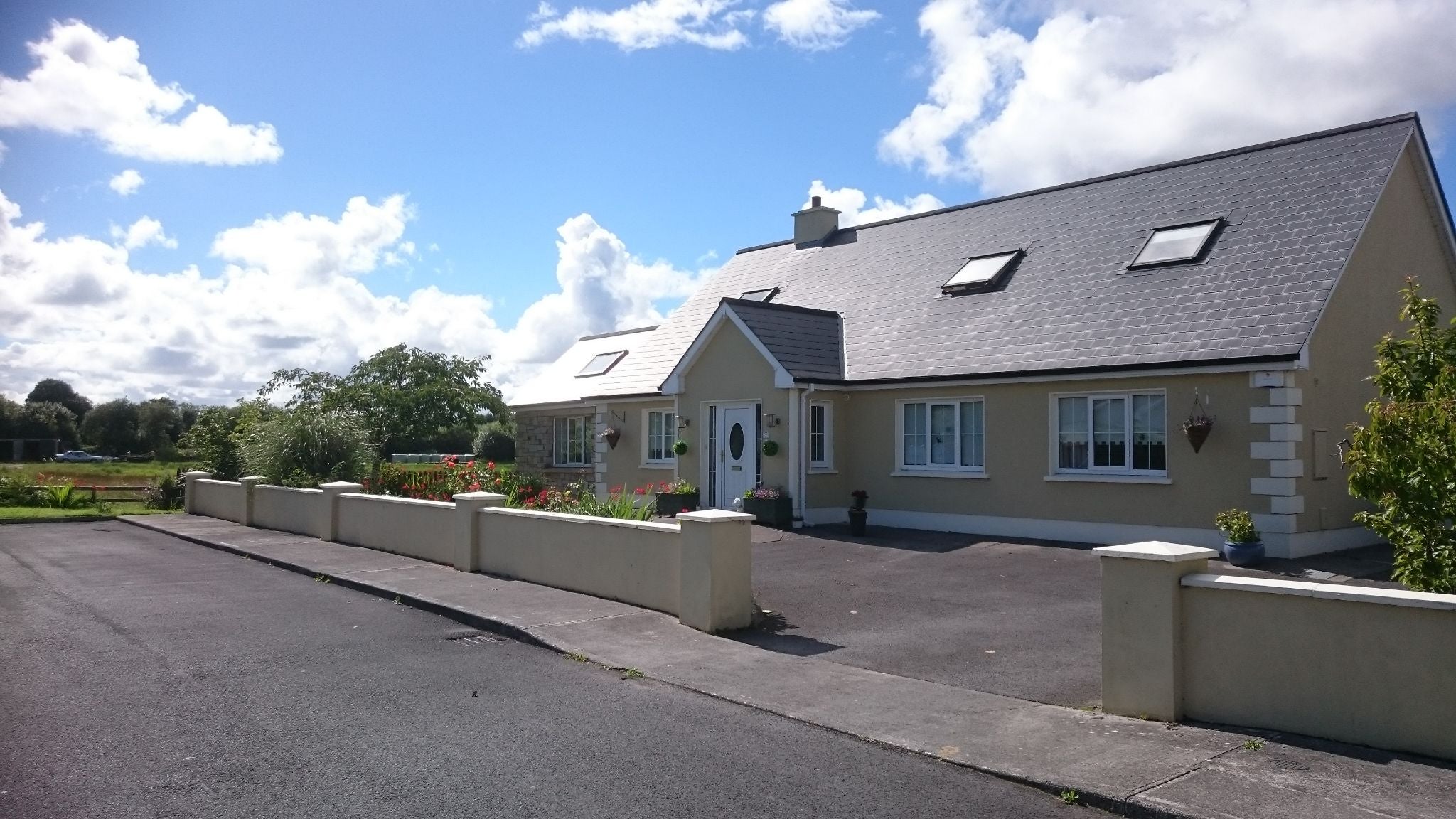 Exterior view of the property.