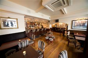 The White House Bar & Bistro