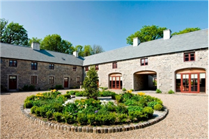 Clonabreany Courtyard