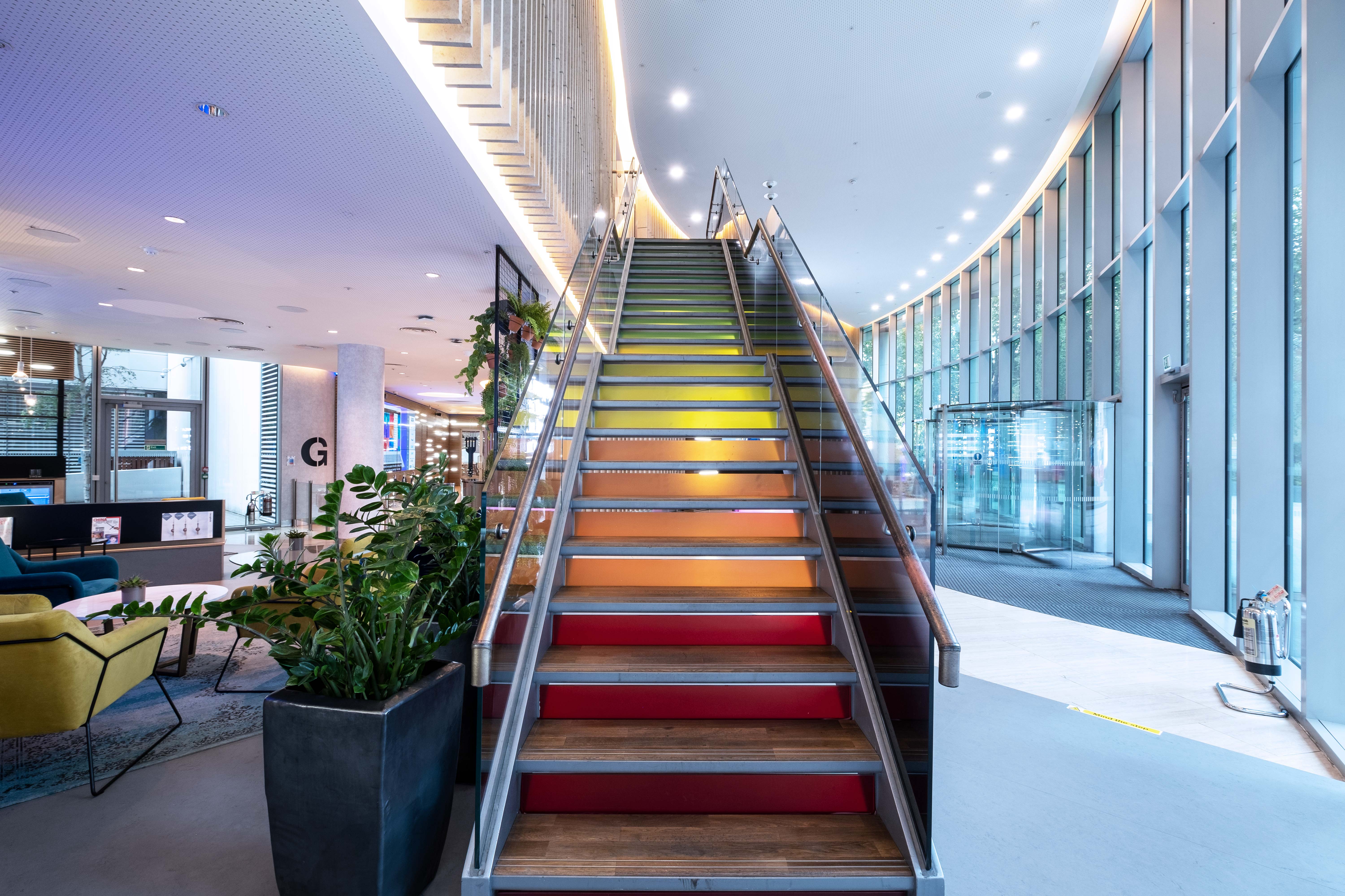 Article card header image