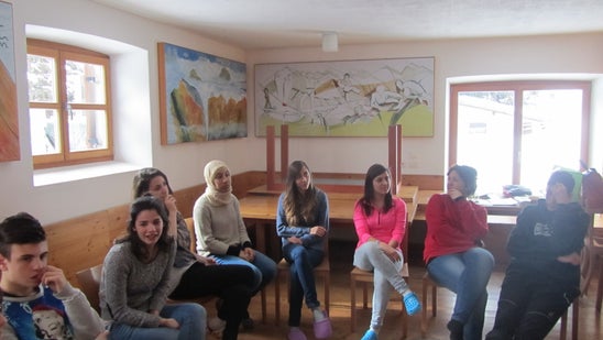 Riunione di apertura del progetto nella struttura ospitante in Val di Funes