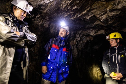 L’affascinante mondo delle miniere ha ispirato a tal punto il giallista altoatesino Lenz Koppelstätter, da ambientare l’ottavo giallo proprio dentro e intorno all’area mineraria di Monteneve. (Foto: Alan Bianchi)