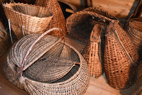 Cesti di vimini. (Foto: Museo provinciale degli usi e costumi)