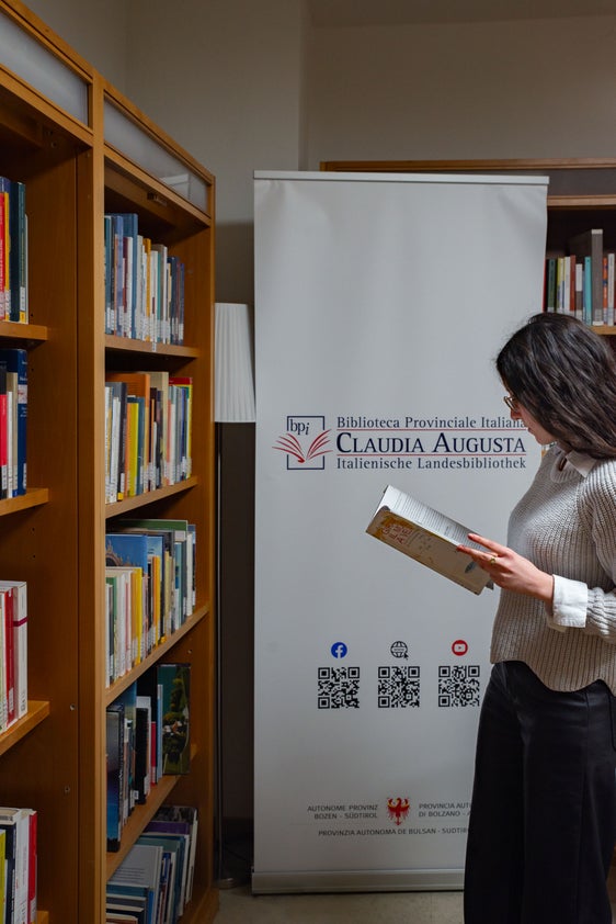 La Biblioteca provinciale italiana “Claudia Augusta” assegna l’omonimo premio a tesi di laurea con contenuti di 
interesse provinciale. (Foto: ASP/Biblioteca Claudia Augusta)