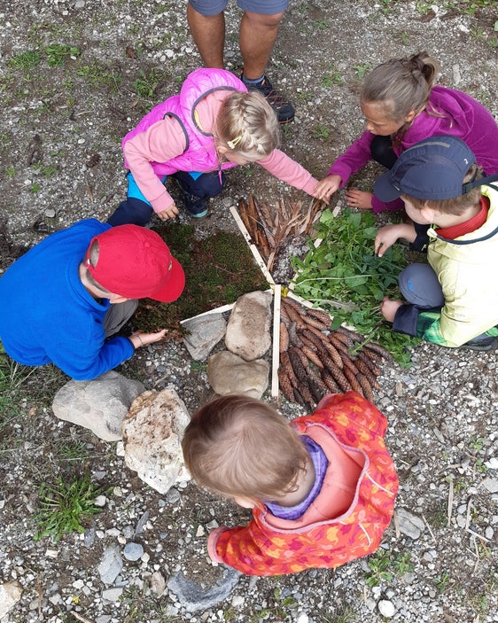 Le offerte dei Parchi naturali dell'Alto Adige per i più piccoli rendono la natura tangibile. (Foto: Andrea Leitner)