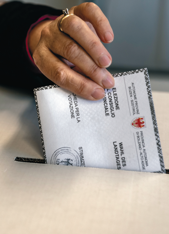 Alle elezioni. (Foto: LPA/ASP/ASP/Ivo Corrà)