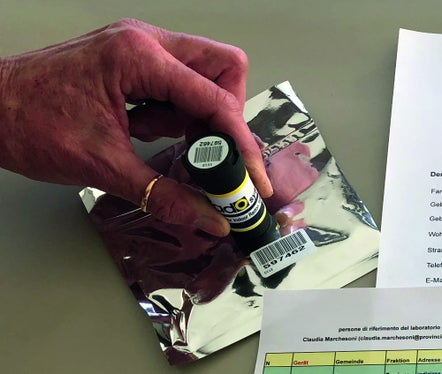 Gli interessati possono rivolgersi al Laboratorio Analisi aria e radioprotezione, dove riceveranno indicazioni sui laboratori e i servizi che distribuiscono i dosimetri ed eseguono le analisi. (Foto: Agenzia provinciale per l’ambiente e la tutela del clima)