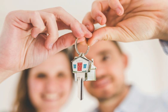 Nel percorso verso la casa di proprietà, con la Riforma Abitare 2025 la Provincia di Bolzano garantisce numerose forme di sostegno. (Foto: pexels)