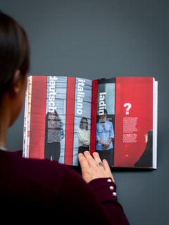 Autonomie als Grundlage für das Zusammenleben in Südtirol: Neben Fortschritten hat es seit 1992 auch Einschränkungen in den Verwaltungs- und Gesetzgebungsspielräumen des Landes gegeben. (Foto: LPA/Fabio Brucculeri)