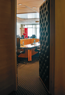 Le salf dles sentades tla Junta provinziala. (Foto: LPA/ASP/ASP/Greta Stuefer)