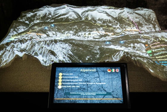 Le strutture di difesa nascoste. (Foto: ASP/Ivo Corrà)